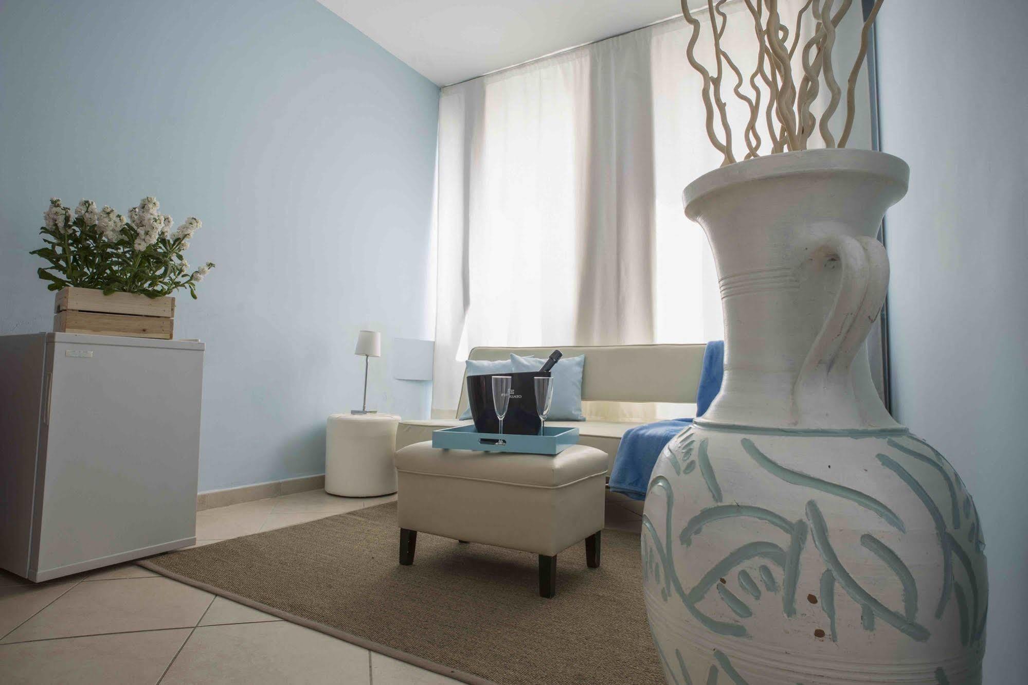 L'Approdo Bed & Breakfast Сан Леоне Екстериор снимка