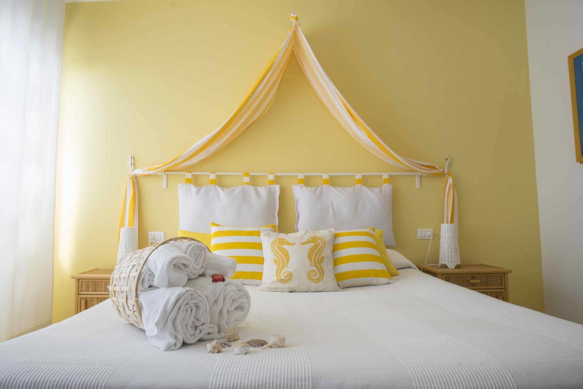 L'Approdo Bed & Breakfast Сан Леоне Екстериор снимка