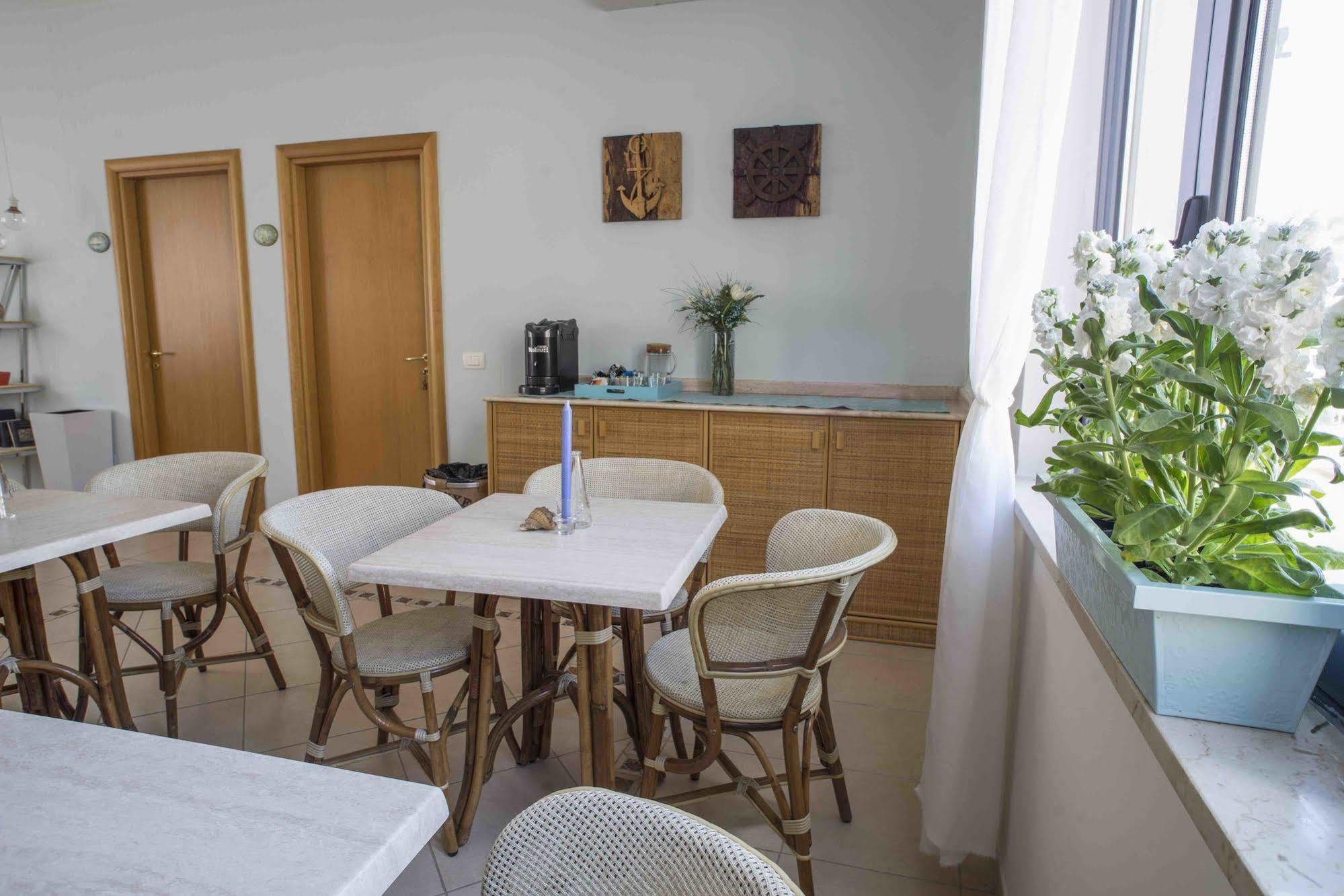 L'Approdo Bed & Breakfast Сан Леоне Екстериор снимка